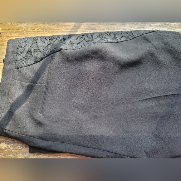 Elie Tahari Black Straight Leg Pants with Lace Detail - Picture 7 of 10